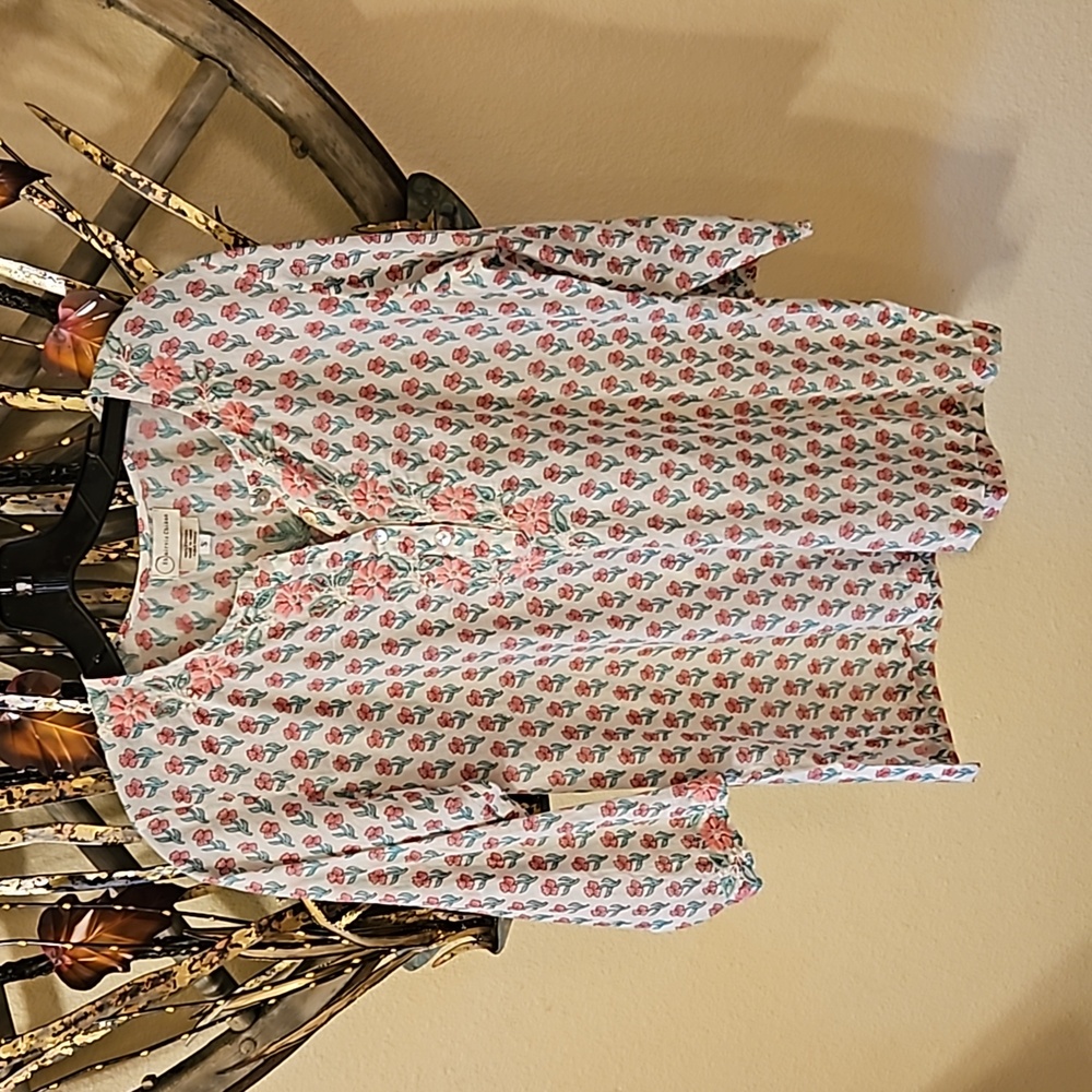 Bhairvis Chikan blouse